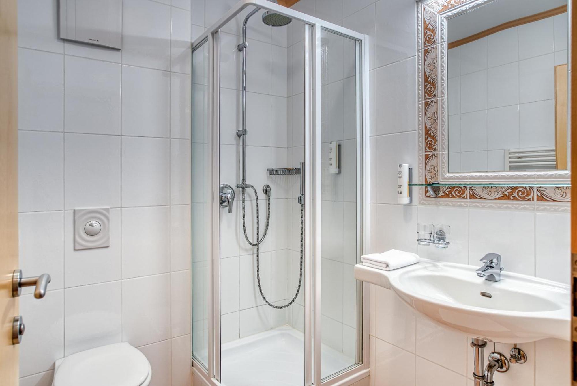 Hotel Alpen-Royal Jerzens Luaran gambar