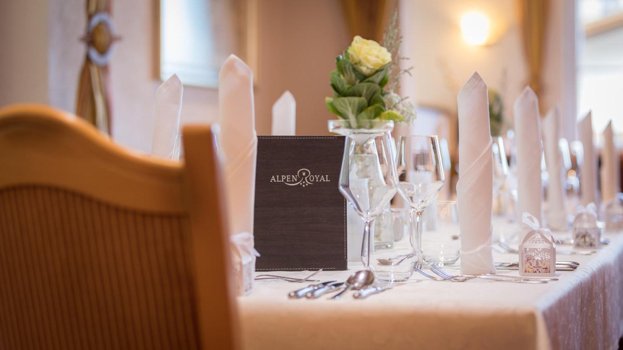 Hotel Alpen-Royal Jerzens Luaran gambar